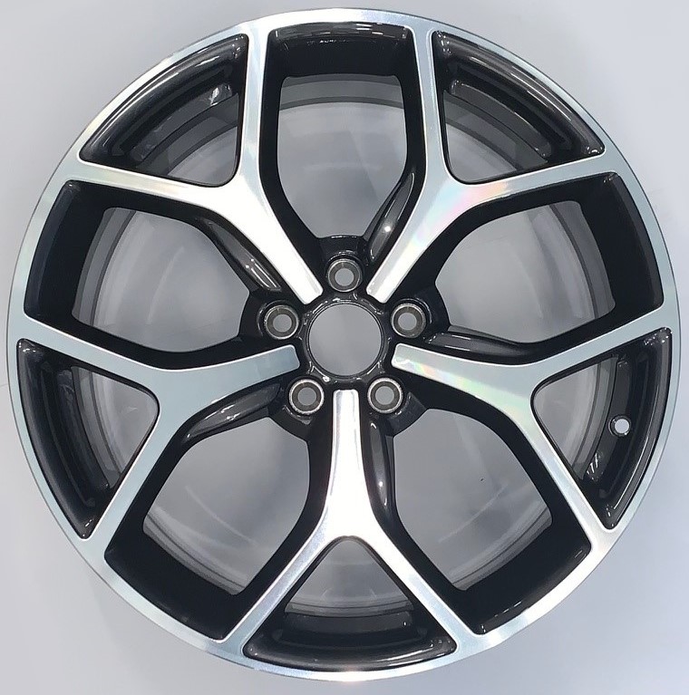 Afbeeldingen van VELG 19 INCH GIULIA