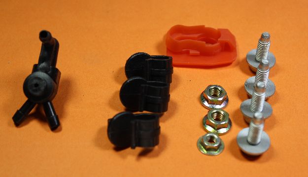 Picture of MOUNTING KIT BONNET PUNTO 188
