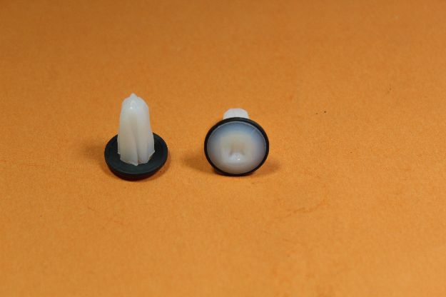 Afbeeldingen van ALFA GIULIETTA, PLUG/ KLEM INTERIEUR BEKLEDING ORIGINEEL SET 5 STUKS