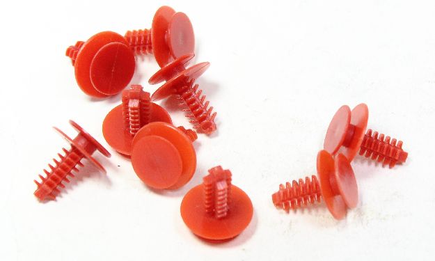 Afbeeldingen van FIAT 500/ ABARTH 500/ 595, KLEM/ CLIP TBV PORTIERBEKLEDING ORIGINEEL PER STUK