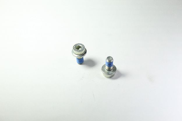 Afbeeldingen van BOUT M8X16