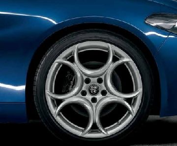 50555815 Afbeeldingen van ALFA ROMEO GIULIA, VELG 9J X 18 INCH ORIGINEEL