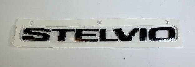 Afbeeldingen van ALFA ROMEO STELVIO, EMBLEEM STELVIO B-TECH ACHTERZIJDE ZWART ORIGINEEL