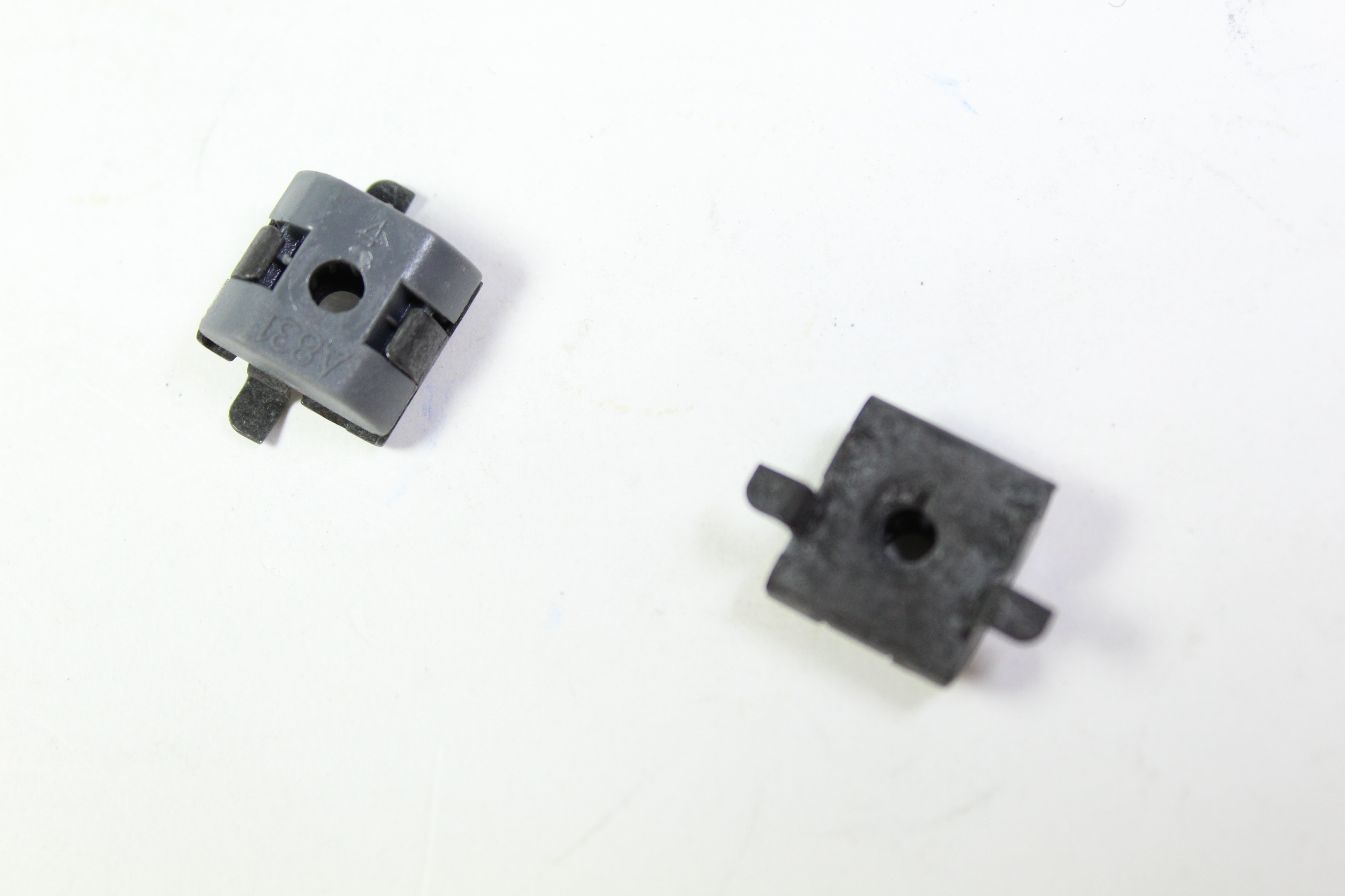 FIAT GROUP - RETAINING BLOCK - 51737664 