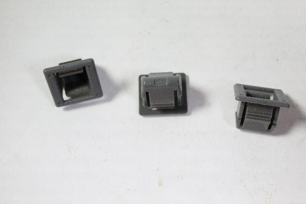 Picture of RETAINING BLOCK