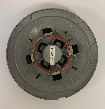 52057487-1 Afbeeldingen van WIELNAAFDOP ORIGINEEL ABARTH ANTRACIET MET ZILVER/ CHROME RAND