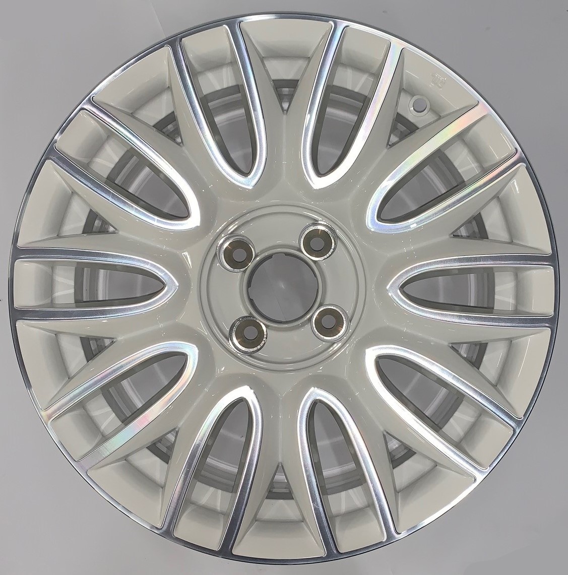 Afbeeldingen van VELG 16 INCH 500 '15-