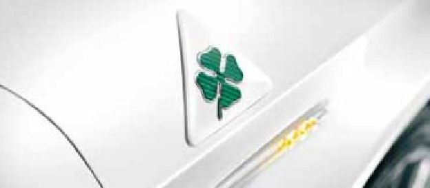 Afbeeldingen van QUADRIFOGLIO VERDE BADGE SET IN GESCHENKDOOSJE ORIGINEEL